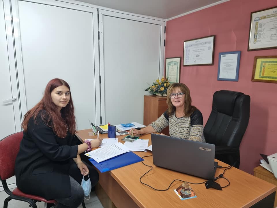 Student from EsproMinho School Begins Internship at Maria Durán Massage Center in Lugo!